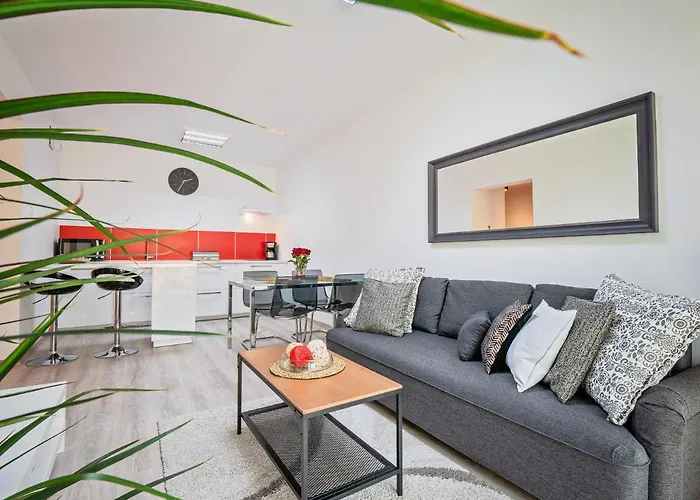 Apartment Homely Place Koziolki - Stary Rynek - Parking