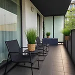 Homely Place Koziolki - Stary Rynek - Parking Апартаменты *