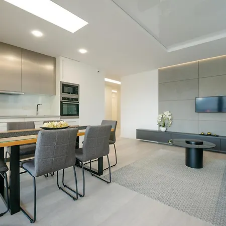 Homely Place Koziolki - Stary Rynek - Parking