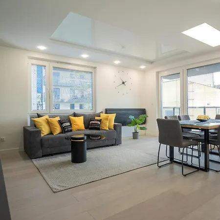 Homely Place Koziolki - Stary Rynek - Parking Appartement *