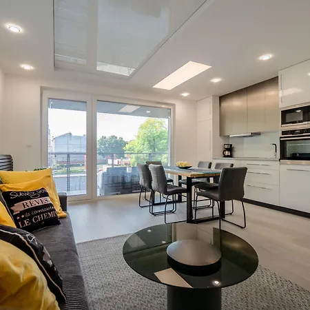 아파트 Homely Place Koziolki - Stary Rynek - Parking *