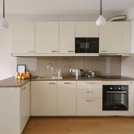 Maison 99 *